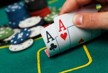 A Beginner’s Introduction to Playing Texas Holdem Poker